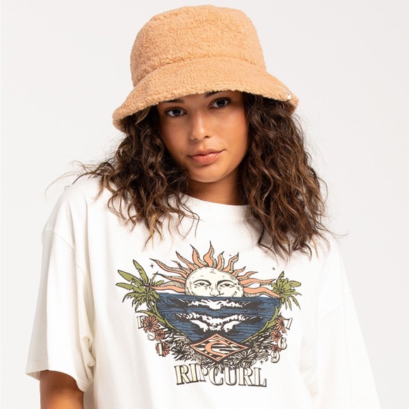 NWT RipCurl Sherpa Bucket hat - Picture 1 of 3
